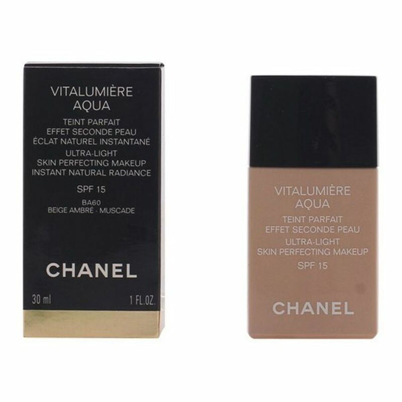 Base de maquillage liquide Vitalumière Aqua Chanel Beauté, Maquillage Chanel   