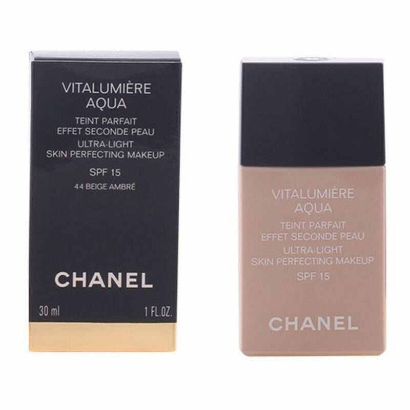 Base de maquillage liquide Vitalumière Aqua Chanel Beauté, Maquillage Chanel   